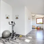 בית נופש House Ulika פולה