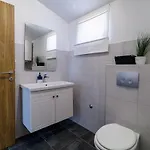 House Ulika פולה